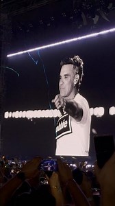 Robbie Williams - Angels (live at Lovestream Festival, Bratislava, 2026)