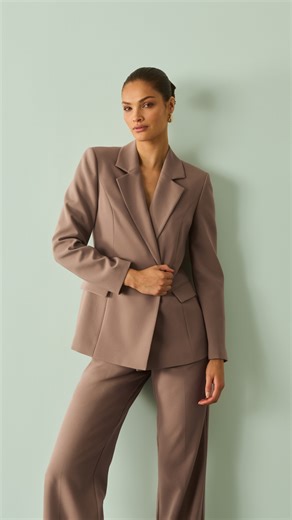 Forever New on Instagram: "Desk-to-dinner dressing, never looked better. Shop the Erin Asymmetrical Blazer and Marissa Wide Leg Pant now."