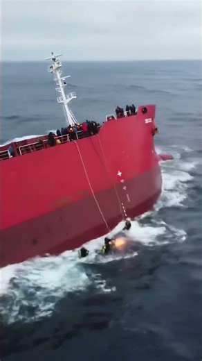 Now THAT'S what you call an emergency exit! #Evacuation