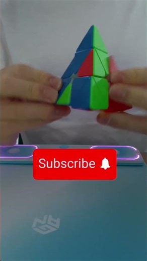 🤯 Pyraminx Solved in 3.32 Seconds (amazing) #shorts #rubikscube #cubing