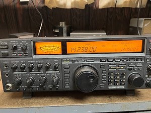 Icom 775DSP Transceiver