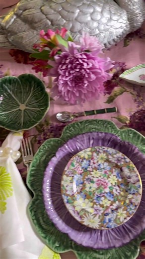 Lavender and Lilac Table colors to welcome Spring #ihavethisthingwithplants #lifeisbutadream