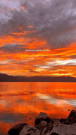 267K views · 33K reactions | Amanecer a orillas del Lago de Atitlán  | San Pedro La Laguna | Facebook