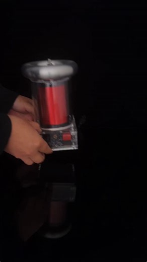 𝗧𝗲𝗰𝗵𝗻𝗼𝗹𝗼𝗴𝘆 | 𝗜𝗻𝗻𝗼𝘃𝗮𝘁𝗶𝗼𝗻| 𝗚𝗮𝗱𝗴𝗲𝘁𝘀 on Instagram: "This gadget is Creative Tesla Coil #technology #teslacoil"