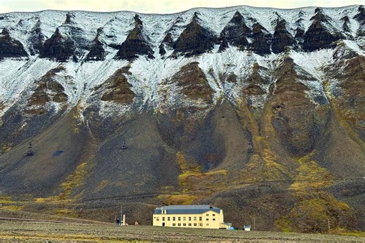 I Dined at the Northernmost Restaurant on Earth — With Reindeer, Seal, and More Arctic Ingredients