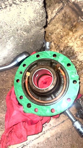 🧰 Reciprocating Compressor Opening | SKM Chiller #Shorts #SKMChiller #HVAC #viral #shorts #chiller