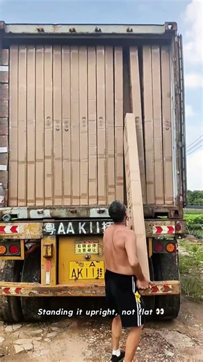 Just One More Box! 😮 Perfectly Loaded Truck