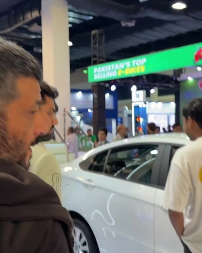Metro Premium Affordable Ride | PakWheels.com