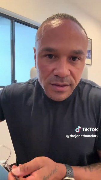 Recognizing I Need Glasses at 43 Years Old