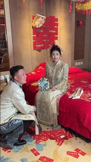 Beautiful Chinese Wedding Tradition | Chinese Bride Dress & Rituals #wedding #chinesedrama #shorts