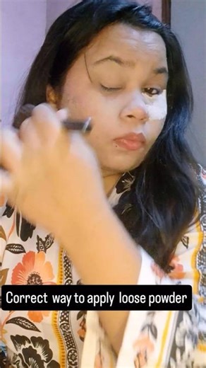 How to use loose powder in correct way#shortsfeed #ytshorts #hack #makeuptutorial #makeup