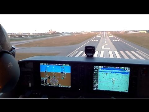 Cessna 172 (G1000 Cockpit) Landing at Daytona Beach Int'l (Embry-Riddle)