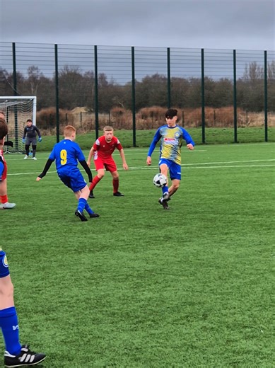Tass Thistle Triumphs with 4-1 Victory Against Linwood