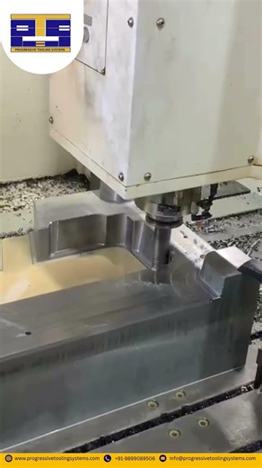 Advanced CNC Machining Process #metalcutting #factorywork #machineshop #manufacturingtechnology #cnc
