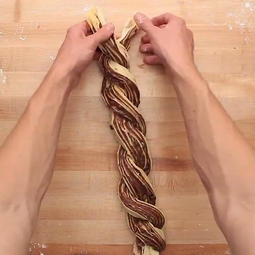 Shaping A Babka Video 🍫