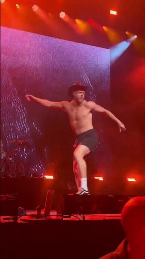 Dan Reynolds’ Unforgettable Imagine Dragons Highlights!