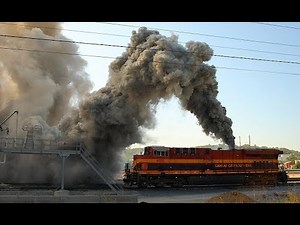 Crazy Cold Start Diesel Locomotive Engines and Sound 3