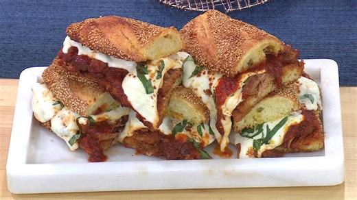 Steak pizzaiola sandwich: Get Adam Richman’s recipe