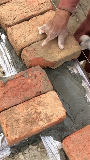 Grate brick walls joints trick #shortvideo #brickwork #construction
