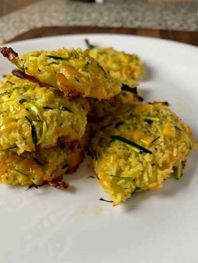 Baked Zucchini Appetizer (Cheesy Fritters)