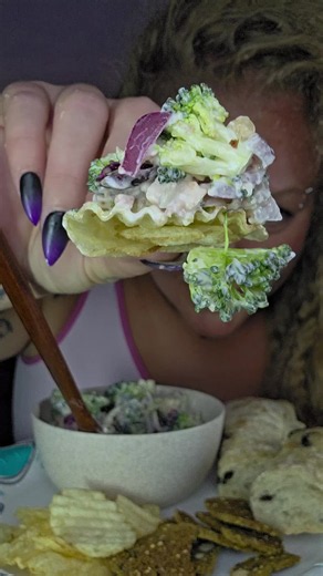 Snackplate #snackplate #Mukbang #eatingsounds #eatingasmr #girldinner | broccoli salad
