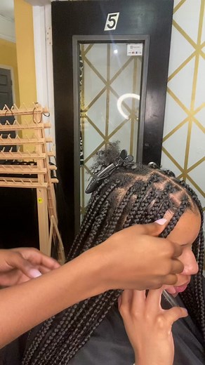 Box Braids Touch Up Tutorial | Atlanta Braider