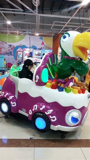 naik odong odong ayam bernyanyi #playground