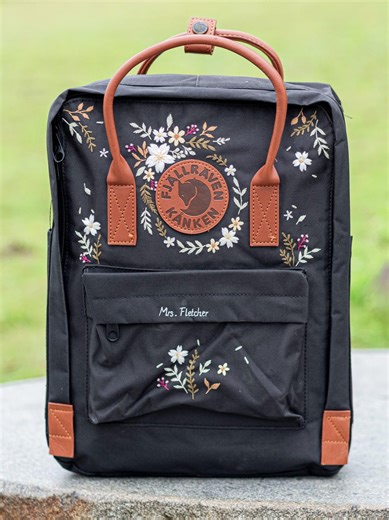 Custom Small Flower Embroidered Backpack, Floral & Name Embroidery Kanken Backpack, Customize Rucksack for Her, Graduation Gift - Etsy