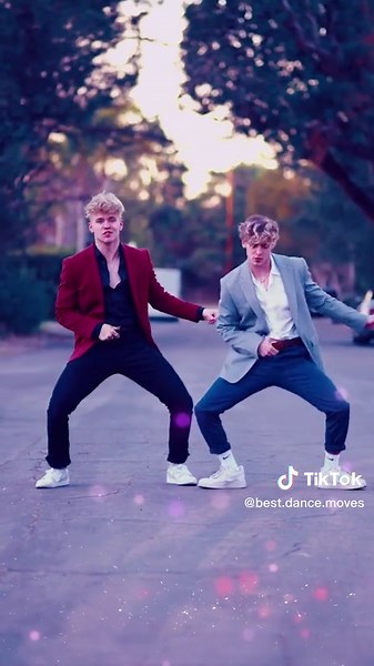 Stayin Alive (Bee Gees) 💖 Best Dances Moves Mashup ♔ @_aubreyfisher ♔ @itsmirandaderrick ♔ @bdash_2 ♔ @raino ♔ @itzslavik