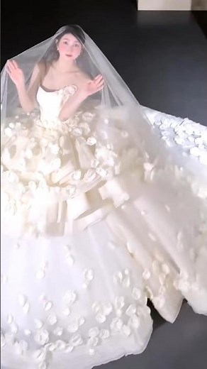 Elegant Bridal Look | Stunning Wedding Dress with Veil