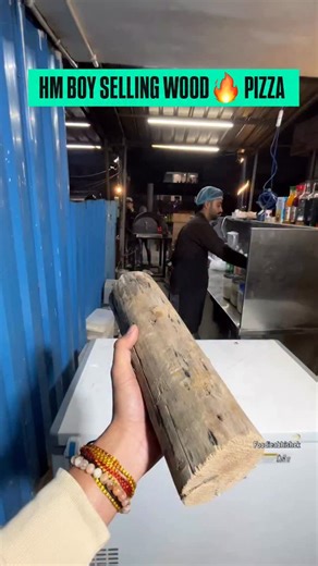 Foodie Abhi on Instagram: "Wood fire pizza in ludhiana 🔥 📍Bonefire pizza, model town extension market near veer ji malai chaap, ludhiana"