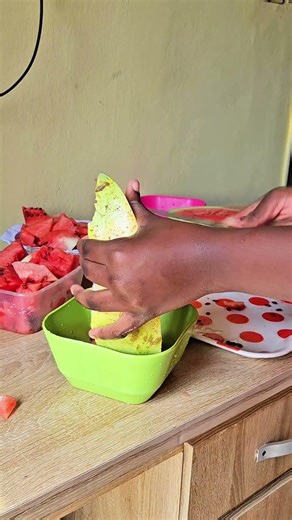 Fruit juice using a manual juicer #students #juice jui#university