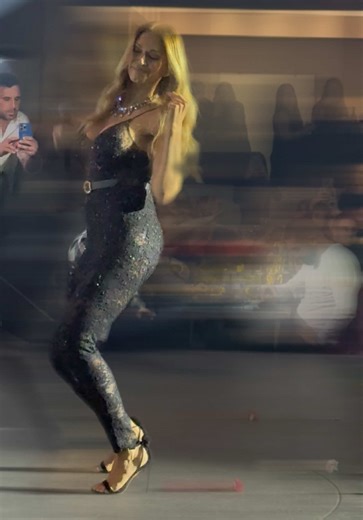 ΚΟΚΚΙΝΟΥ ΦΩΤΙΑ🔥🔥🔥 #kokkinou #kokkinouvibes #yesterdaynight #katholikineolaia #ellikokkinou @Elli Kokkinou Official @ELLI KOKKINOU OFFICIAL