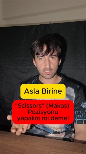 Ensari Ceylan on Instagram‎: ""Scissors" (Makas) Pozisyonu "Scissors" (Makas) pozisyonu, her iki partnerin de yatarak bacaklarını birbirine geçirdiği, adeta bir makasın bıçakları gibi kenetlendiği, yakın temasın ve ritmin ön planda olduğu bir duruştur. Tarihsel dillerde bu durum "çaprazlaşma", "kenetlenme" veya "iki kılıcın kınına girmesi" gibi güçlü metaforlarla anlatılır. 1. Japonca (Arkaik / Edo Dönemi) Japonca'da bu durum "hasami" (makas) kavramından ziyade, iki bedenin birbiriyle çapraz bir