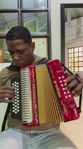 Vallenato romántico con el pupilo RR aquí preacuerdo este Intro