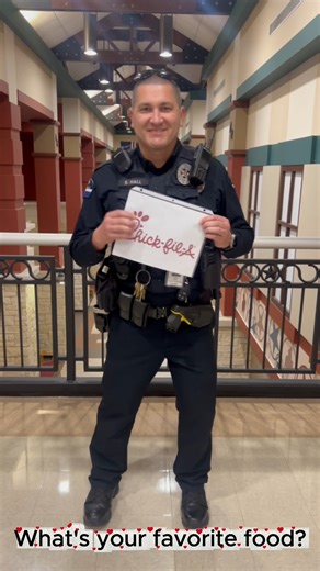 Serving the LCISD community by day… choosing dinner by night 🍔🌮! | Lamar CISD Police Department