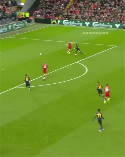 Incredible Football Moments: Crazy Skills, Highlights & Goals