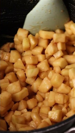 Mixed Spice Caramel Apple Crumble Recipe