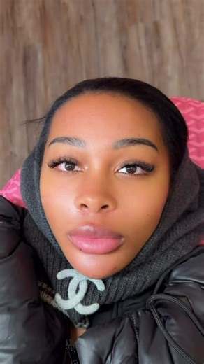 How to Apply Bottom Lash Extensions for a Natural Look