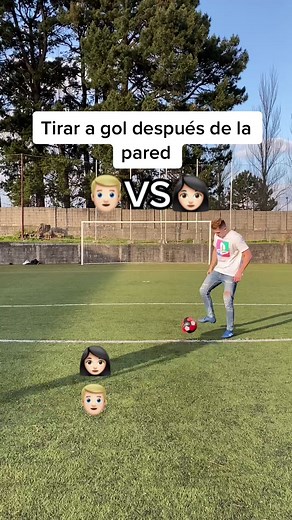 👱🏻‍♂️VS👩🏻 IG✨miguitorrente✨ @andreerojol #parati #futbol #football #reto