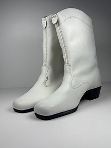 Vintage 1960s Go-go Boots • White Embossed Vinyl • Women’s Size 10 • Made in USA • Mod Era Footwear - Etsy