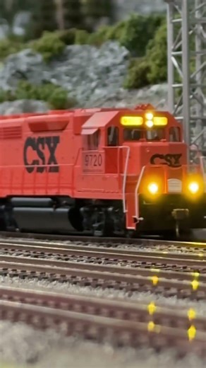 A quick look at the atlas csx mow. #train #modelrailroad #hoscale #modelrailroader #railroad