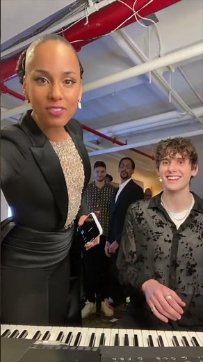 snuck into Alicia Keys dressing room to play my song… #shorts #jvke #goldenhour