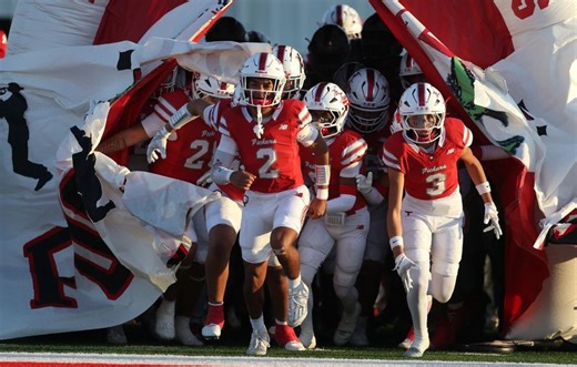 The wait is over: Robstown football captures first playoff win since 2010