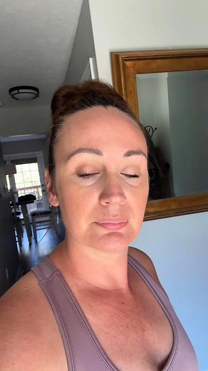 No time for cardio? A 5-min workout 3x a week is all you need to reach your fitness goals with CAROL Bike´s science-backed workouts. ✔️Gets you fit - Improve your fitness by 12% in just 8 weeks ✔️Saves you time - Your cardio done in just 15 minutes a week ✔️Approved and loved by biohackers, doctors and athletes alike | CAROL Bike