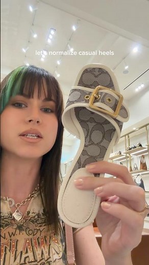NORMALIZE CASUAL HEELS