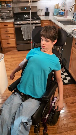 🎉 Exciting day!!! Addy received her last infusion and the nurse came to take out her pic line! What you didn't see in this video was her break into tears after the nurse left 😢. I think it was an overwhelming reminder of everything she went through as the pic was a constant reminder everyday. A lot of emotions and they are all completely valid! Onward! ➡️ #cpwarrior 💚 | Raising Addy