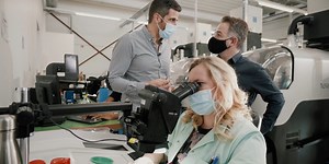 Video: The production process of the Straumann® Screw-retained Abutment (SRA) in Corgémont