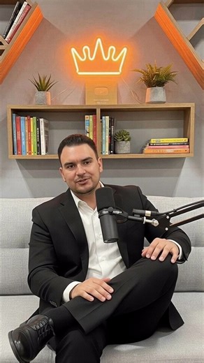 V models magazine (@v_models)’s videos with sonido original - V models magazine