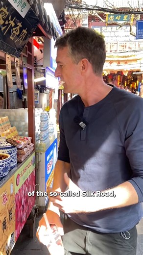 History Hit on Instagram: "Dan Snow heads to Xi’an, one of China’s oldest and most historic cities. Once the vibrant Tang dynasty capital, it blossomed into a hub of art, culture and religion. But Xi’an wasn’t just the most important city in China - it acted as the terminus of that great artery of trade that wove a route through China, the Central Asian Steppe and all the way to Rome... The Silk Road. 💰 In the Shaanxi History Museum, Dan comes face-to-face with artefacts that reveal how the Sil